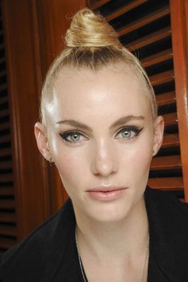 אמילי בייקר