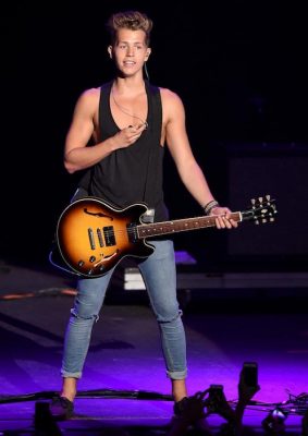 جيمس دانيال ماكفي