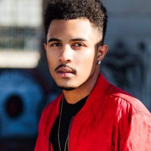 أنتوني لويس