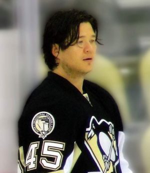 アロン・アシャム