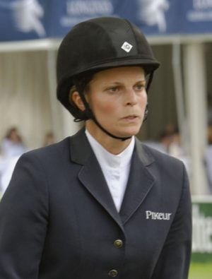 אתינה אונסיס רוסל