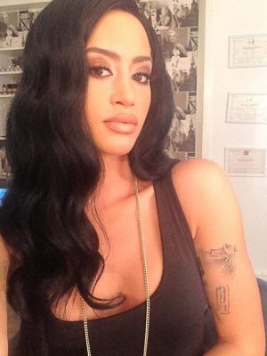 دافينا زكيري