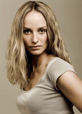 ララ-ジョイ・ケルナー