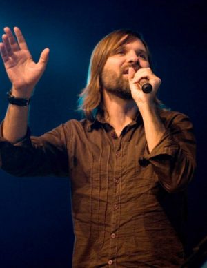 マック・パウエル