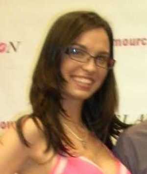 باميلا هورتون