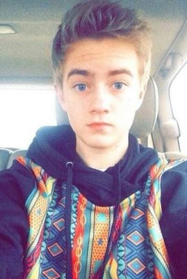 يوتيوبر جاك جونسون