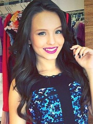 ラリッサ マノエラ