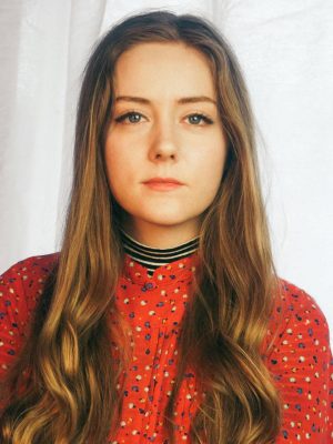 كورتني جينس