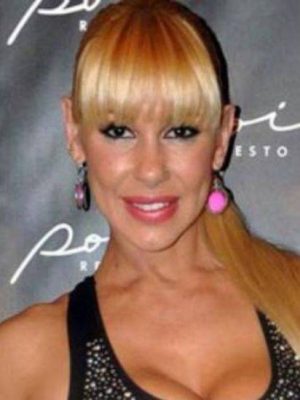 מוניקה פארו