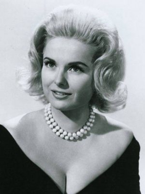 Martha Hyer