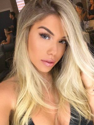 קרוליין בלי