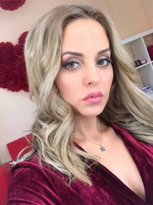 ユリヤ・エフレンコワ