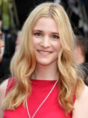 ナターシャ・レニエ