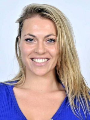 דניאלה בלום