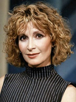 スザンヌ・ウーレン