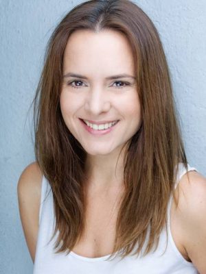 إيفا سانتولاريا