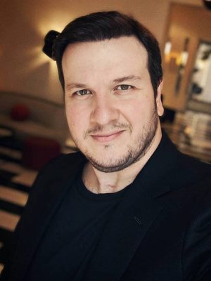 シャハン・ギョクバカル