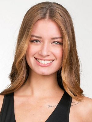 جوليا أرينا