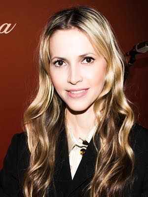 アティナ・ソモヴァ