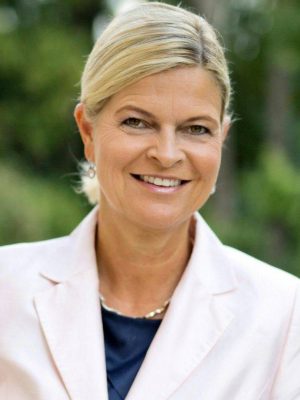 كلوديا تانر