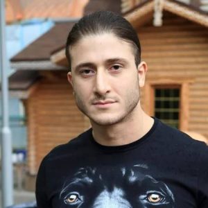 ブルースクレフニコフ