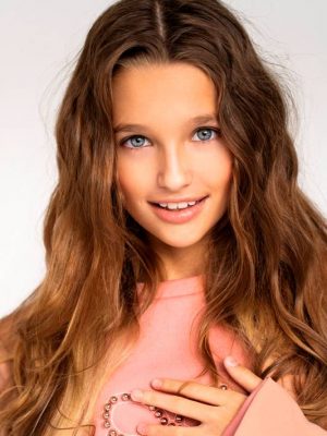 إليزابيث أنوخينا