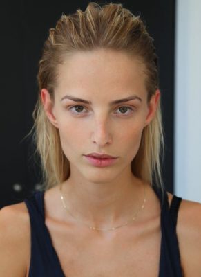 マイケラ・コシアノワ