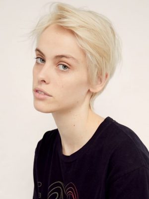 קיארה הובלנד