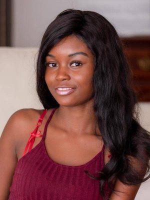 カンディ・モナエ