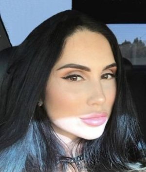 ויולט ג'ייד