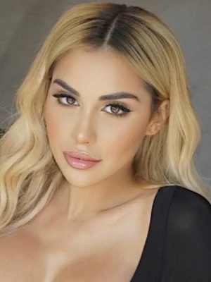 アレクサ・デラノス