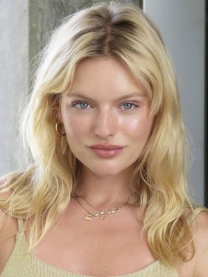 イザベラ・ファレル