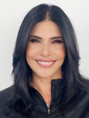 راكيل غارزا