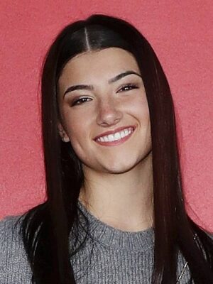 شارلي داميليو