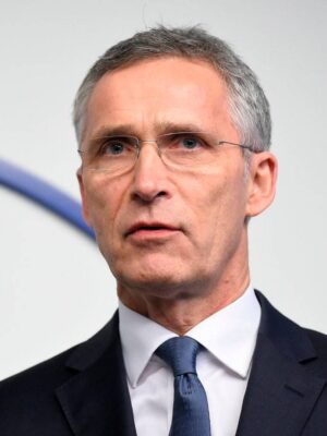 ינס סטולטנברג