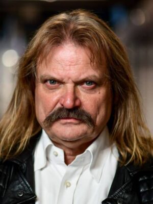 レスリー・マンドキ