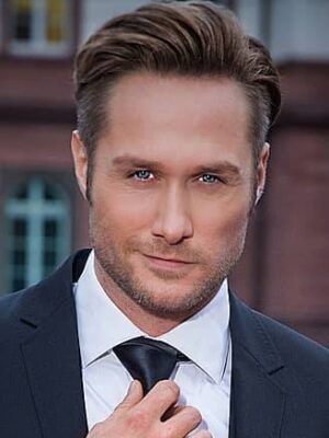 ニコ・シュヴァンツ