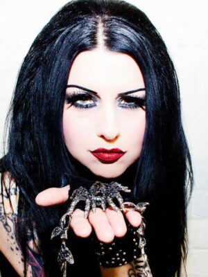 Tairrie B