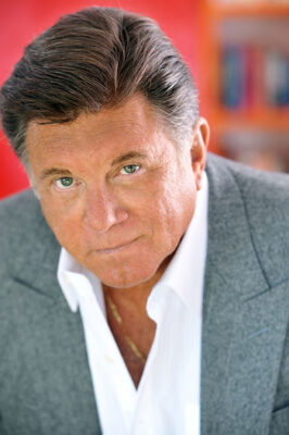 Larry Manetti